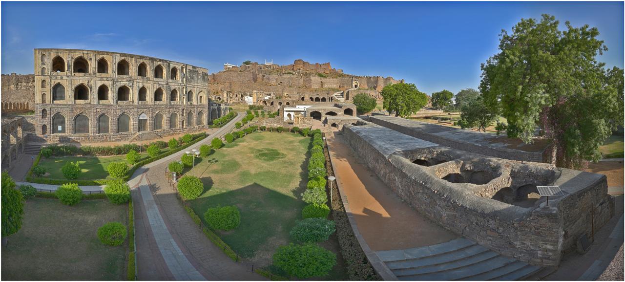 Panoramic view over the ramparts of Golconda Fort